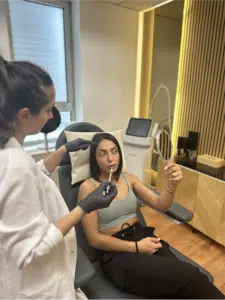 Behandlung bei A+ Esthetic